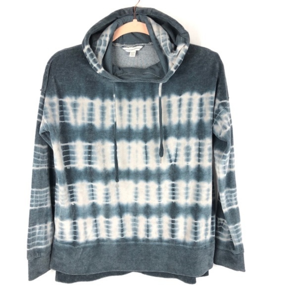 American Eagle Outfitters Tops - American Eagle Outfitters velour tie dye hoodie